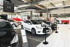 17 X 11 Sign Stand With Curved For Floor, Snap Open - Black -LuxeDisplay Shop cmb17blkl.ra3 preview