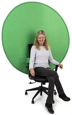 60" Round Green Screen Backdrop For Back Of Chair, Wrinkle-Resistant - Chroma Green -LuxeDisplay Shop grnscrnccb.ra2 preview