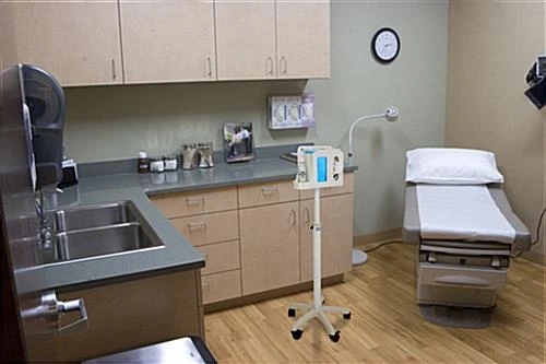 3 Compartment Hygiene Station W/ Locking Casters, Adjustable Height - White 10 3 Compartment Hygiene Station W/ Locking Casters, Adjustable Height - White - Image 8