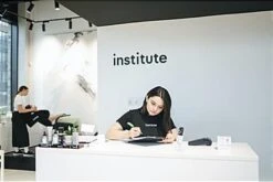 Security Camera, App Compatible, Countertop Placement, Indoor Only - White -LuxeDisplay Shop smsdtcam.ra8 preview