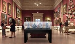 48" Airtight Glass Display Table With Locking Lift-Off Top, Ships Assembled - Black -LuxeDisplay Shop tmu41048dc.ra2 preview